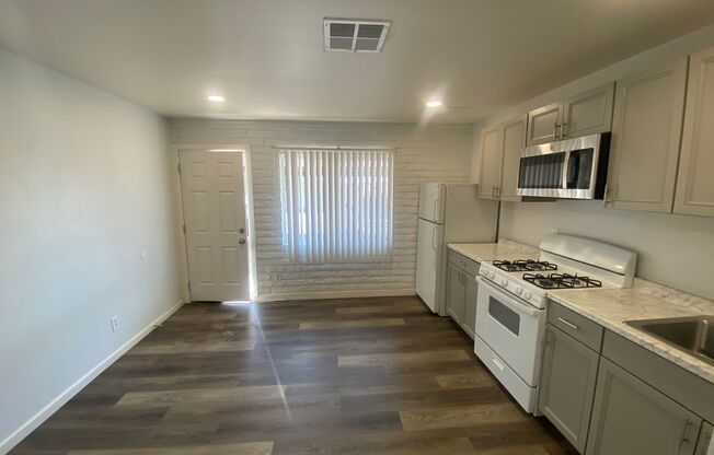 1 bed, 1 bath, $1,025, Unit # A