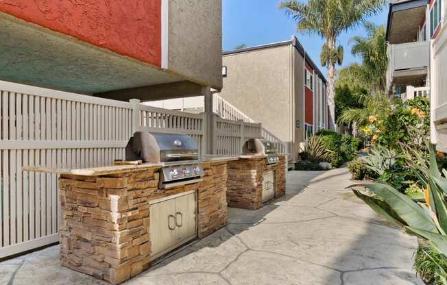 Apartments in Marina Del Rey for Rent - Casa De Marina - Outdoor Grill Area