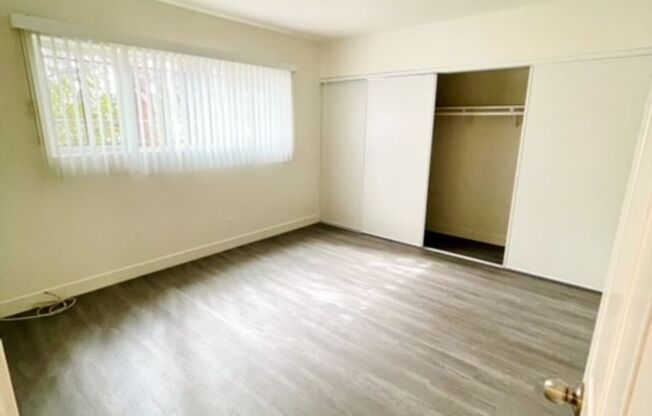 1 bed, 1 bath, 700 sqft, $2,045, Unit 9