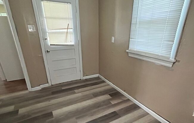 3 beds, 1 bath, $1,249