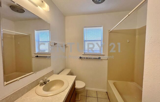 2 beds, 1 bath, $1,275