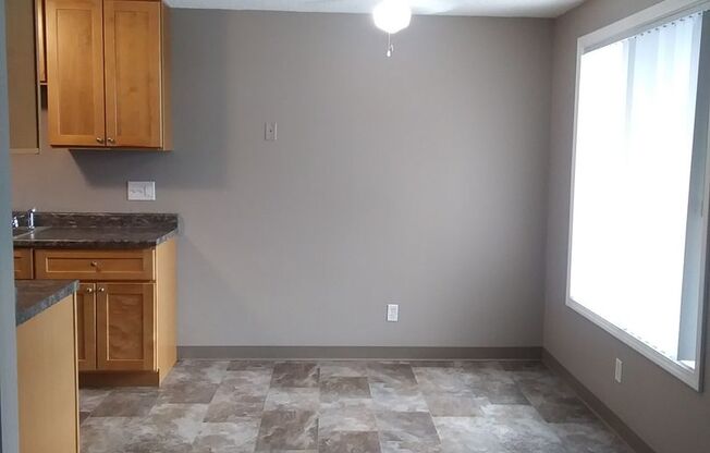 2 beds, 1 bath, 830 sqft, $1,250, Unit C-210