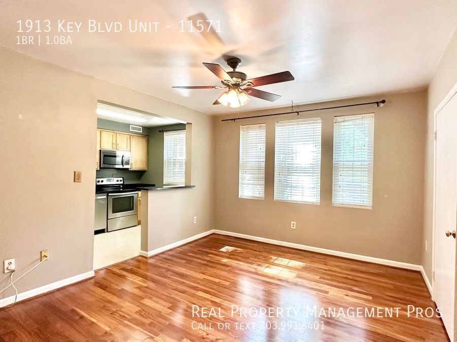 1913 KY BLVD