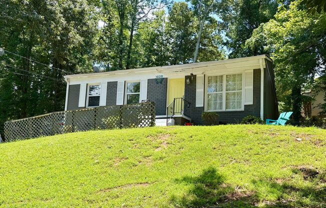 Cute House, Fenced Yard in in Thomasville Heights