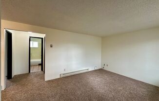 2 beds, 1 bath, $1,495, Unit 3