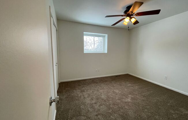 2 beds, 1.5 baths, $1,295