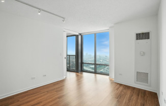 531 N KINGSBURY