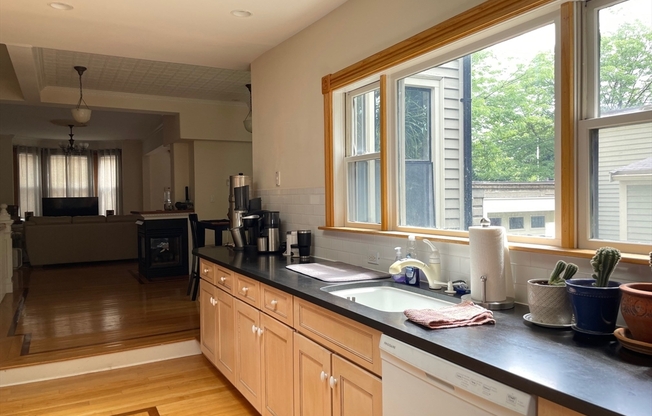 30 COTTAGE ST