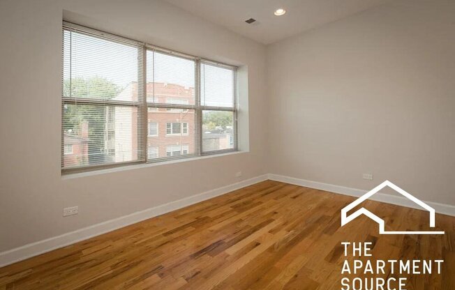 2046 W TOUHY AVE