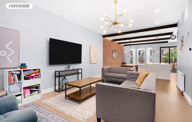 331 76 ST