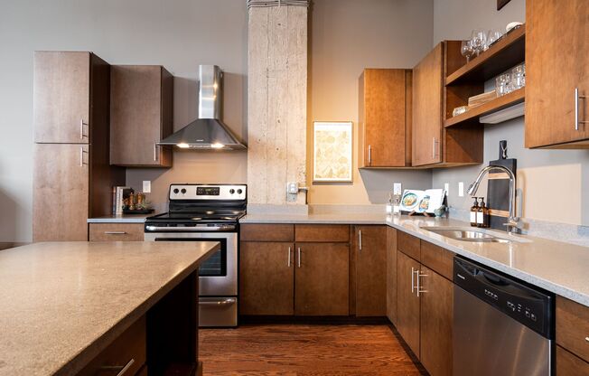 2 beds, 1 bath, 1,095 sqft, $2,750, Unit 730-342