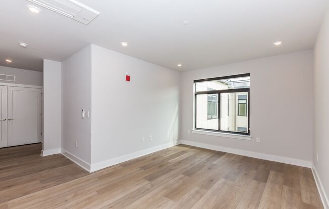 1 bed, 1 bath, 814 sqft, $2,795, Unit Apt # 307