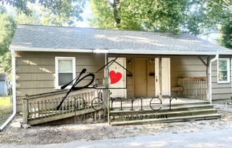 1921 B S ASH AVE