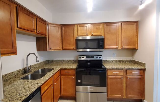 2 beds, 1 bath, 850 sqft, $1,395, Unit 214