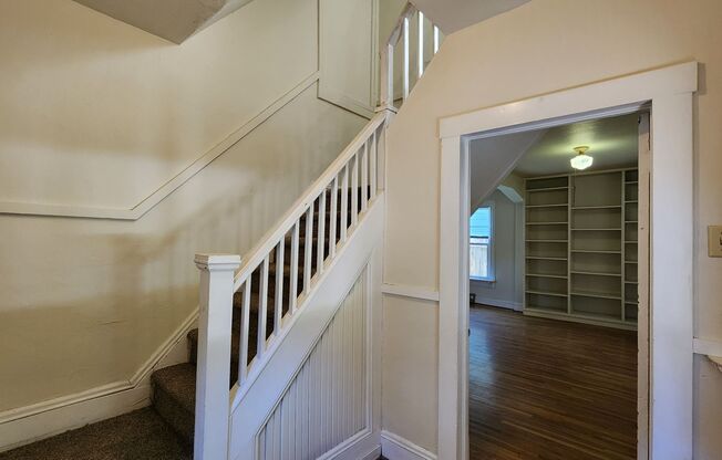 South Hill Home!! Available Now!