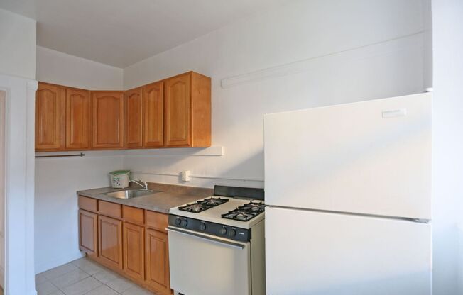 1 bed, 1 bath, $2,595, Unit #304