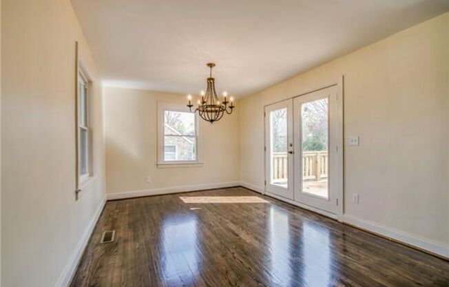 Stunning Renovated 1940s Home in Prime East Nashville Location!