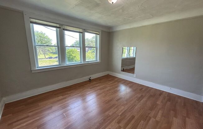 Updated 1 Bed 1 Bath near Midtown