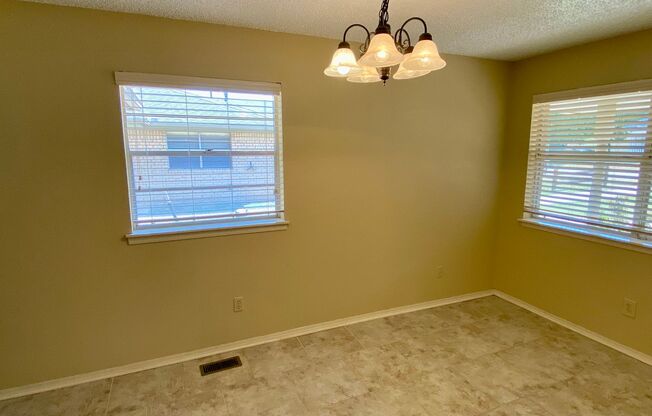 Quiet 2 Bed, 1 Bath in Edmond