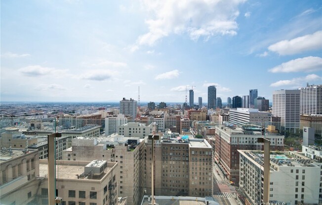 1 bed, 1 bath, 711 sqft, $3,200, Unit 2411