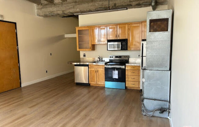 1 bed, 1 bath, 660 sqft, $2,200, Unit 313