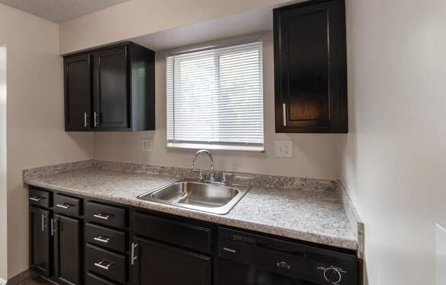 Welcome Home to Deer Hill Apartments