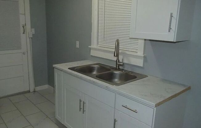 Rent reduced & Move-in Special! 1/2 off first month's rent!
