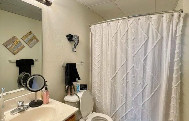 2 beds, 2 baths, 1,025 sqft, $1,975, Unit 308