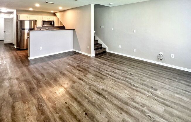 Newly Renovated 2-story 3-Bedroom Property in Dallas
