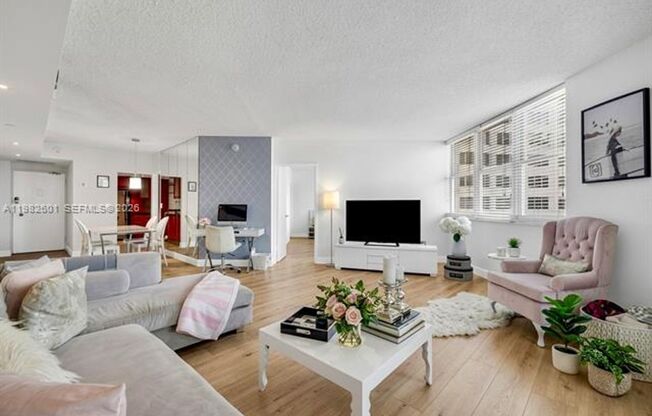 801 Brickell Bay Dr # 1262 (A11982601)