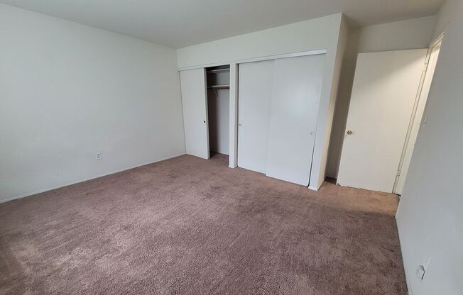 2 beds, 1 bath, $1,425, Unit 316