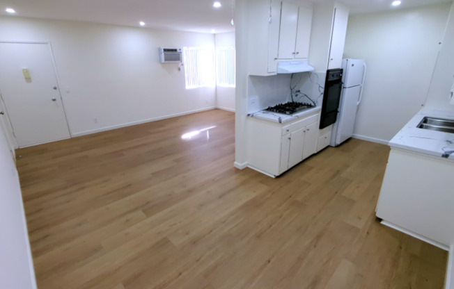 1 bed, 1 bath, 730 sqft, $1,795, Unit Apt. #25