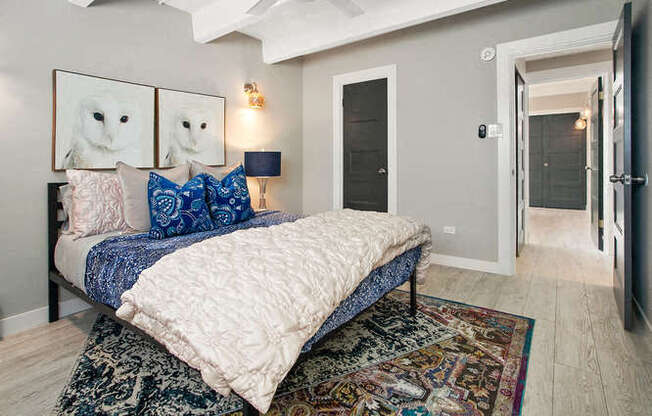 White Swan Apartments