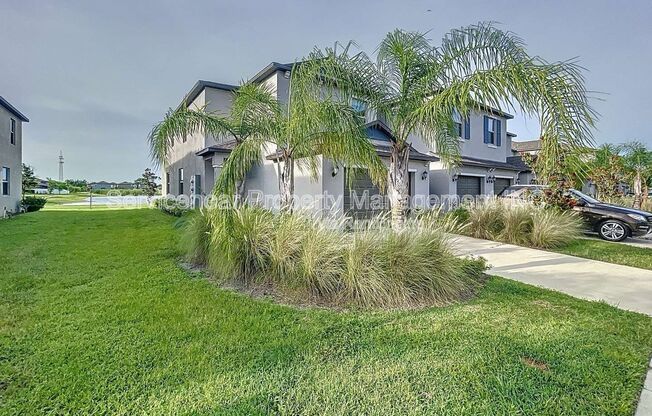 734 ROYAL EMPRESS DR