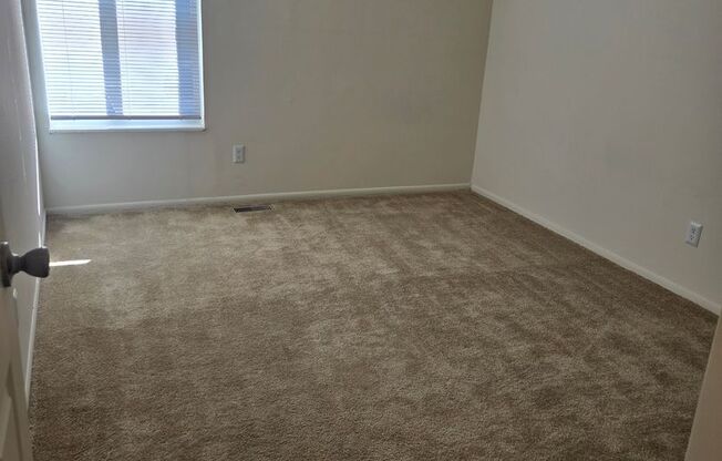 2 beds, 1.5 baths, 1,197 sqft, $1,315, Unit 09 - 909