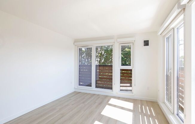 Studio, 1 bath, 314 sqft, $1,595, Unit 222