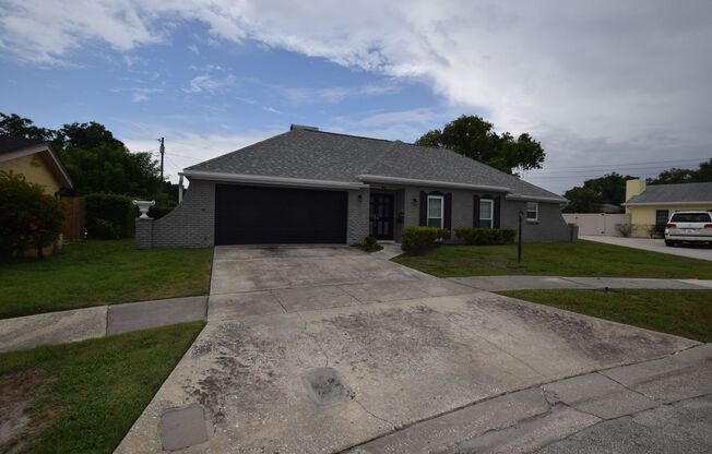 4 Bedroom, 3 Bath Single Family Pool Home, For Rent at 2627 Verona Trail Winter Park, FL 32789