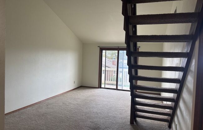 1 bed, 1 bath, 1,078 sqft, $1,229, Unit 1401 092