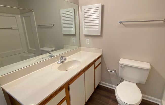 2 beds, 2 baths, 1,270 sqft, $1,375, Unit 2718-1