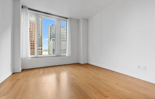 1 bed, 1 bath, 832 sqft, $6,300, Unit 18C