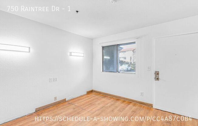 750 RAINTREE DR