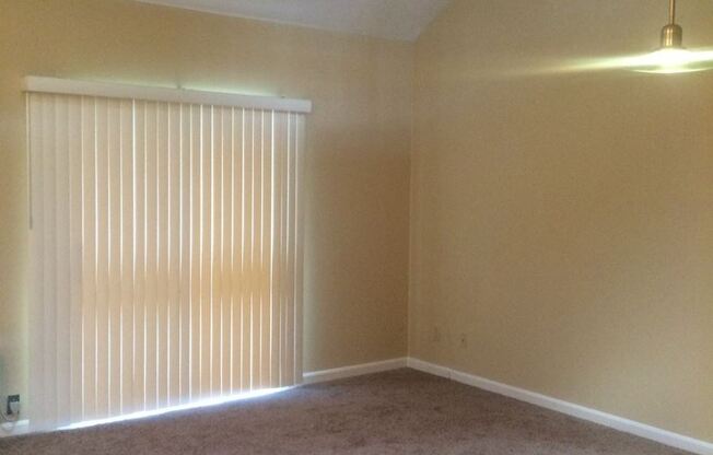 2730 Hollywood Terrace, #18