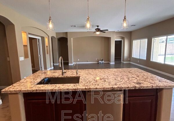 1407 E GARY WAY