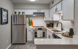 GRAYSON RIDGE
  APARTMENTS