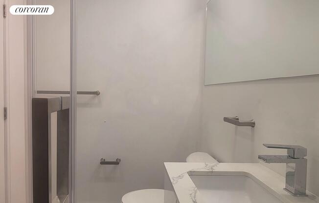 1 bed, 1 bath, $5,500, Unit 4F