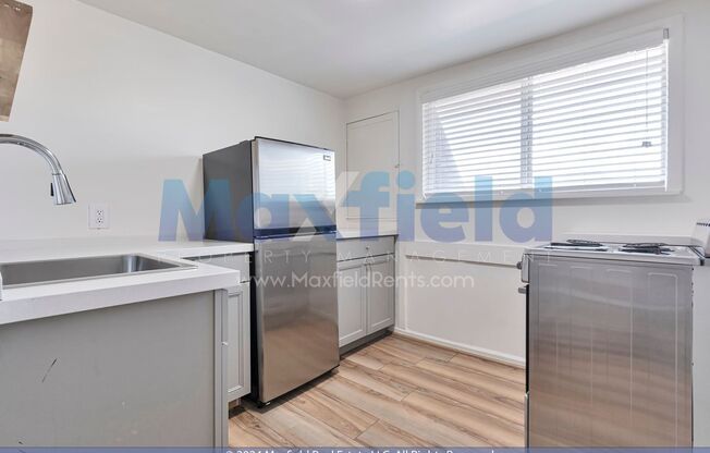 1 bed, 1 bath, $1,000, Unit D