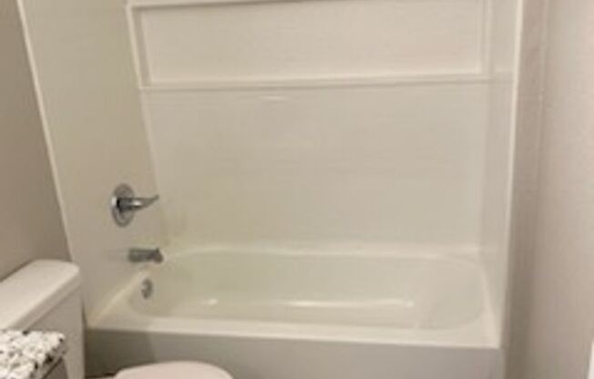 1 bed, 1 bath, 630 sqft, $749, Unit 2723-205