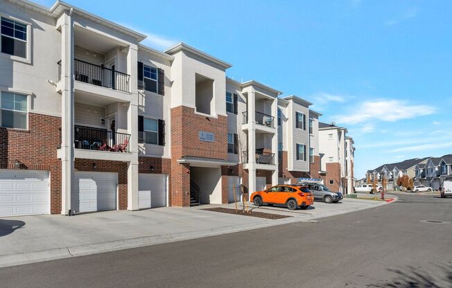 LIKE NEW TOP FLOOR HERRIMAN CONDO - AVAILABLE NOW!