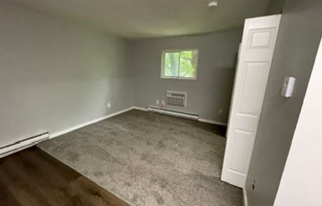 4461 Oberlin Avenue - Concord Station