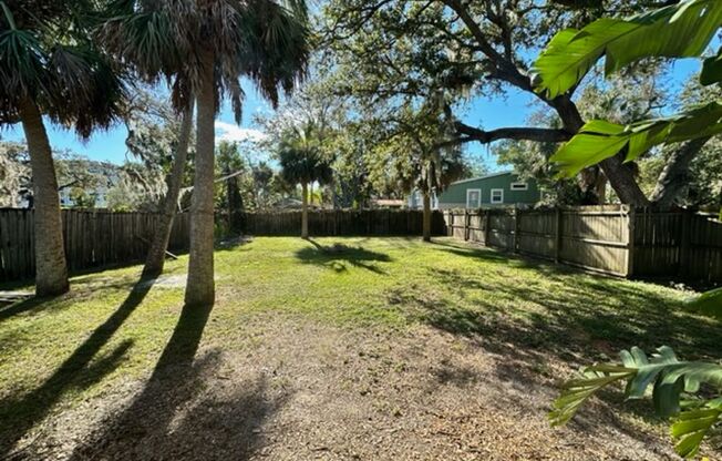 2 beds, 1 bath, $1,850, Unit Ringling 1028